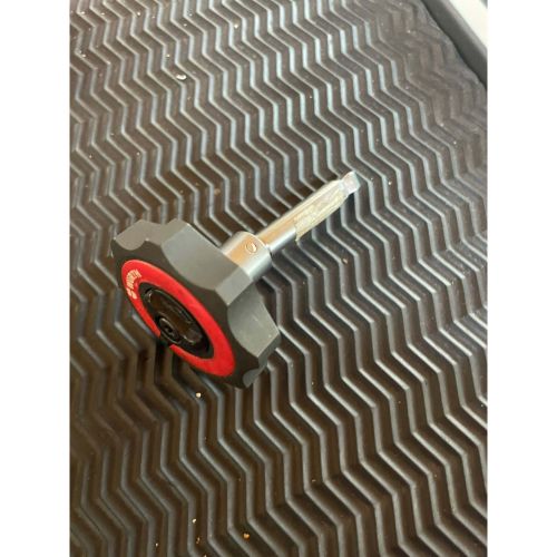 LLAVE CRIQUE DE PALMA 1/4"- FLEXIBLE - OUTLET 808